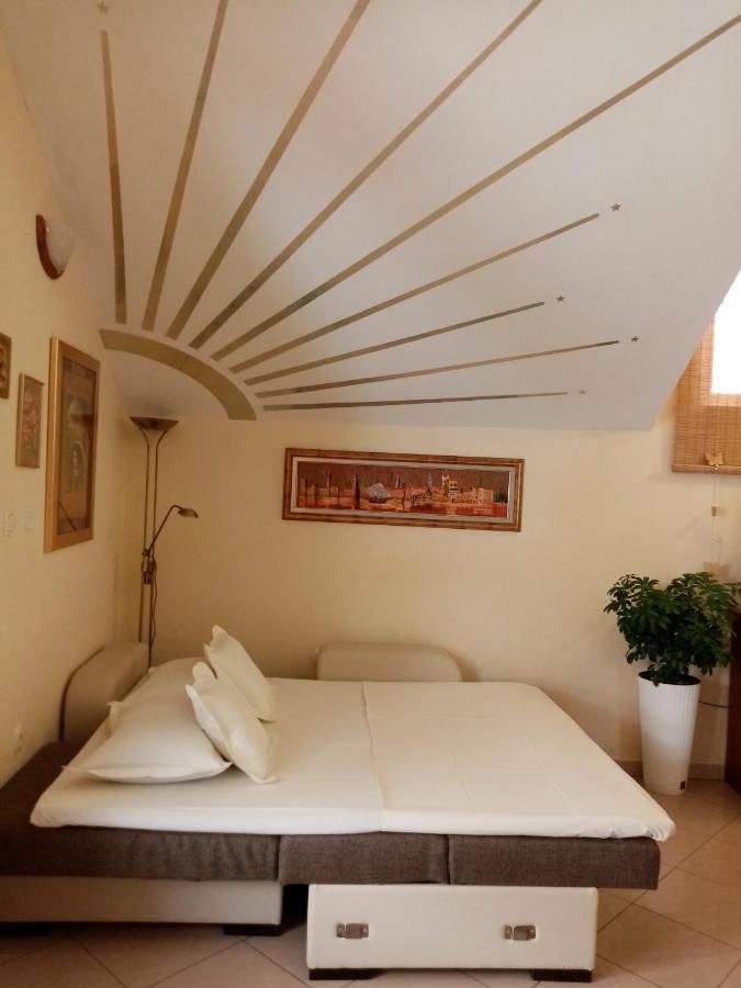Apartments & Rooms Trogir Stars Free Parking Esterno foto