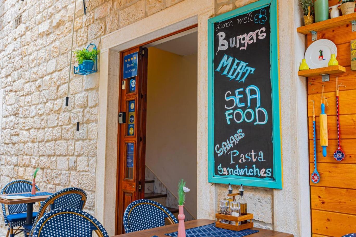 Apartments & Rooms Trogir Stars Free Parking Esterno foto